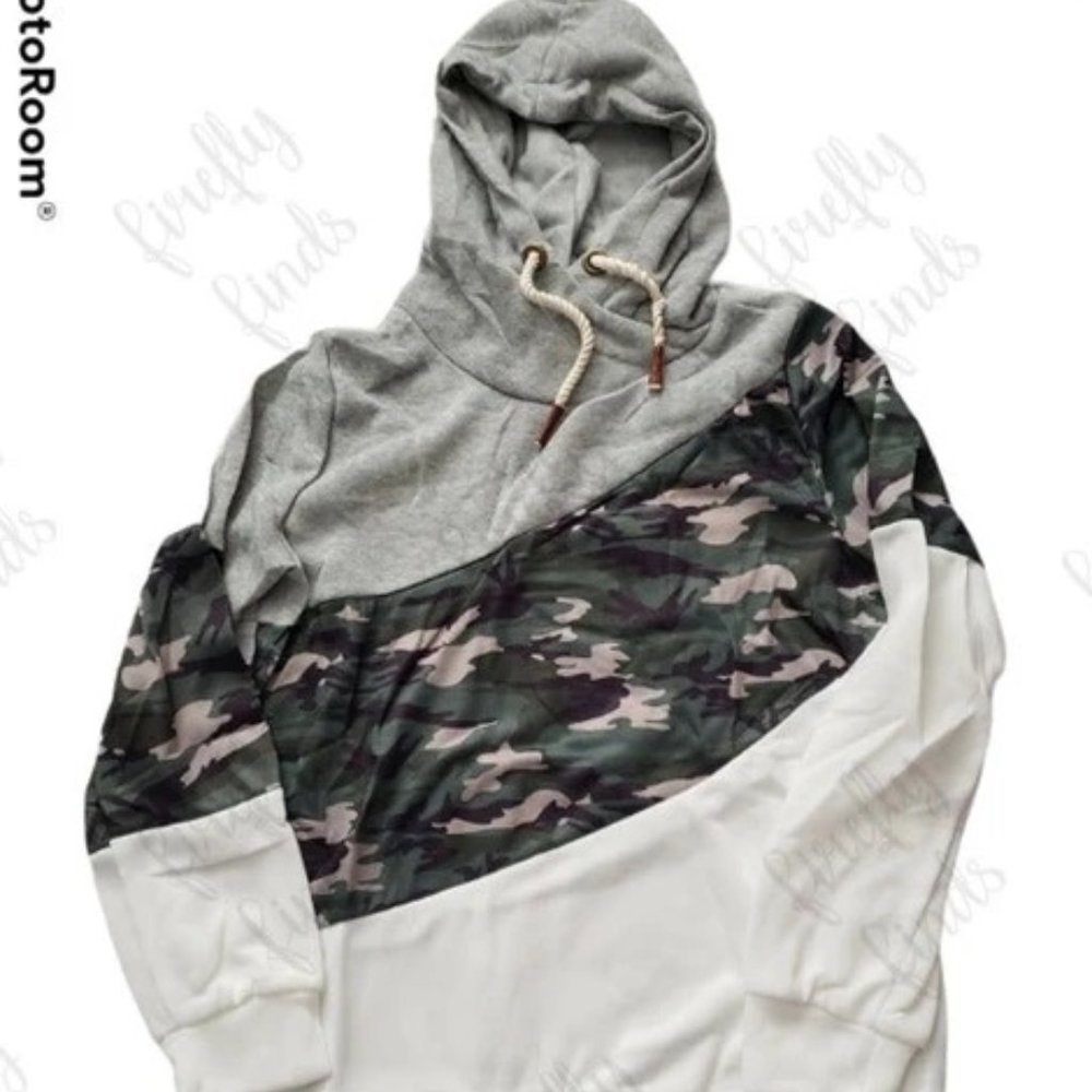 Camo Colorblock Hoodie Size XL